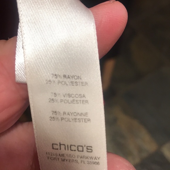 Chicos size 2 red back zip sweater - Picture 3 of 5